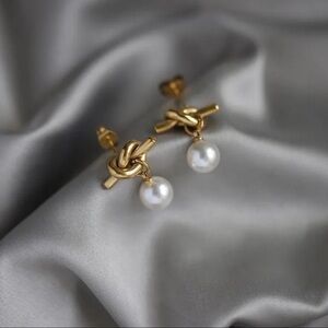 Earrings 18k Gold‎ plated